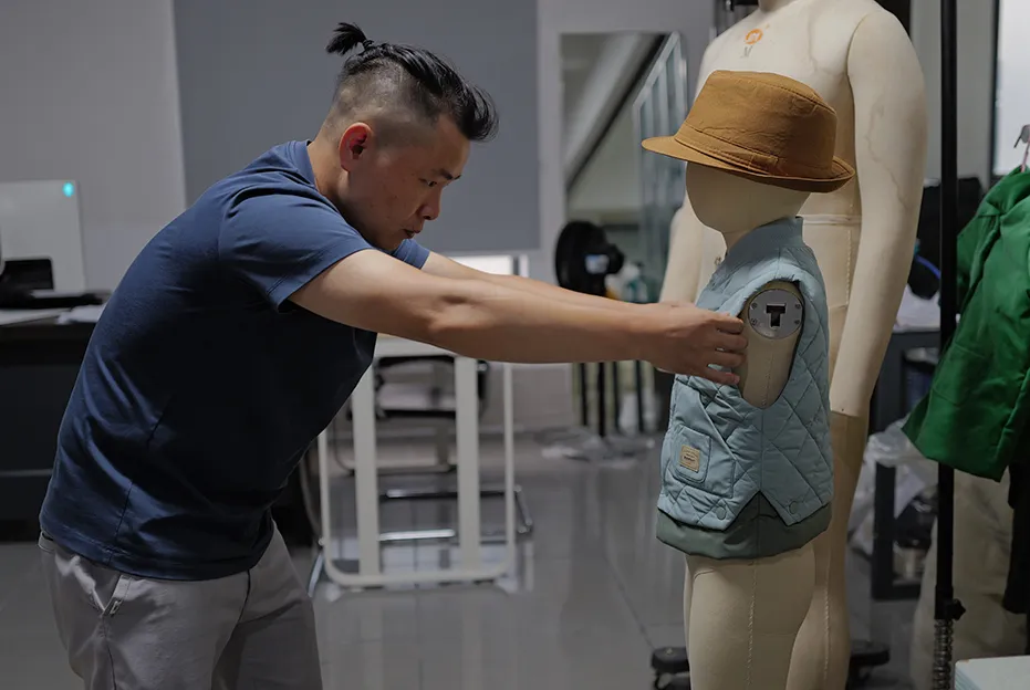size fitting on mannequin